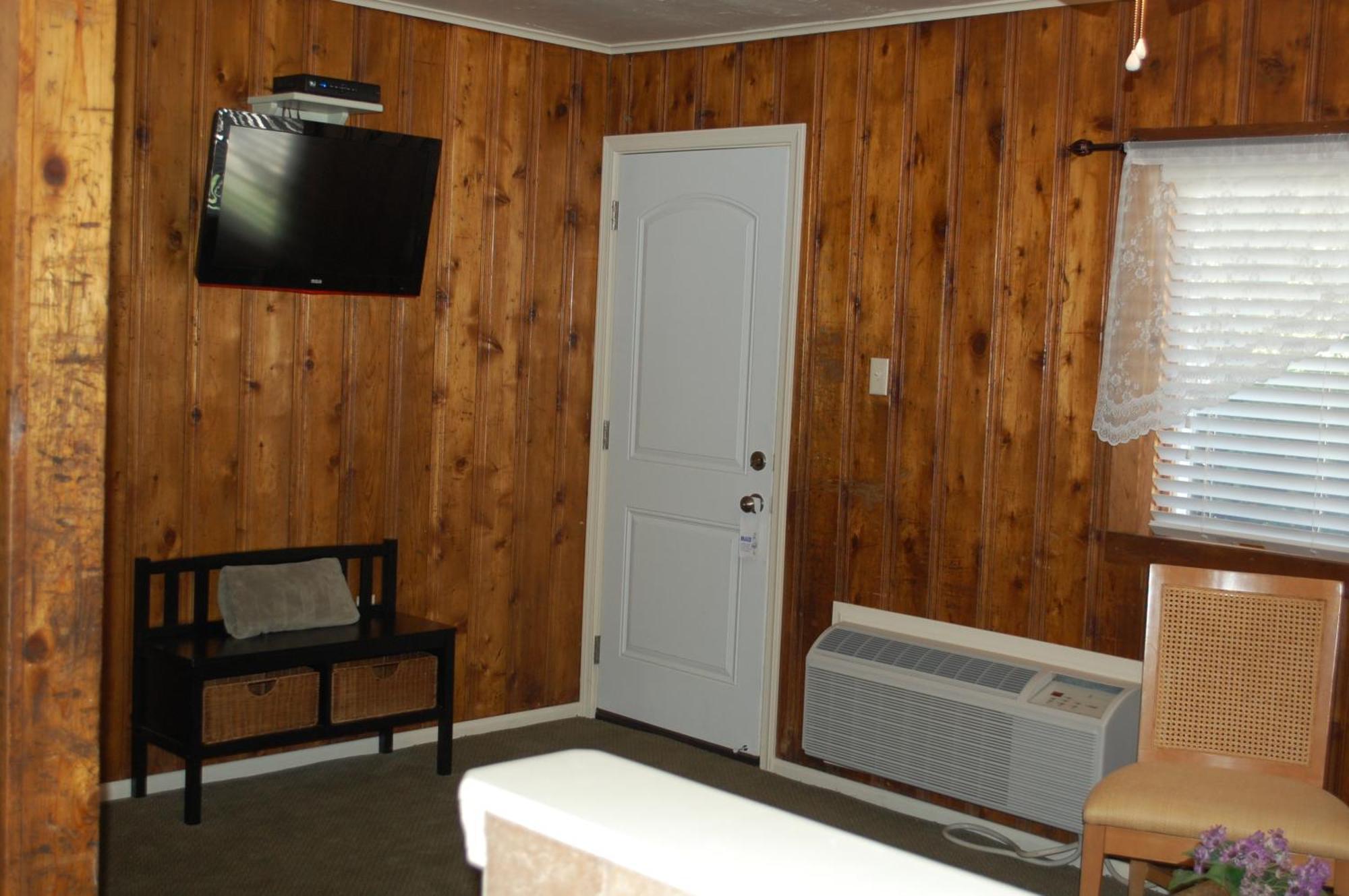 El Rancho Motel Bishop Room photo